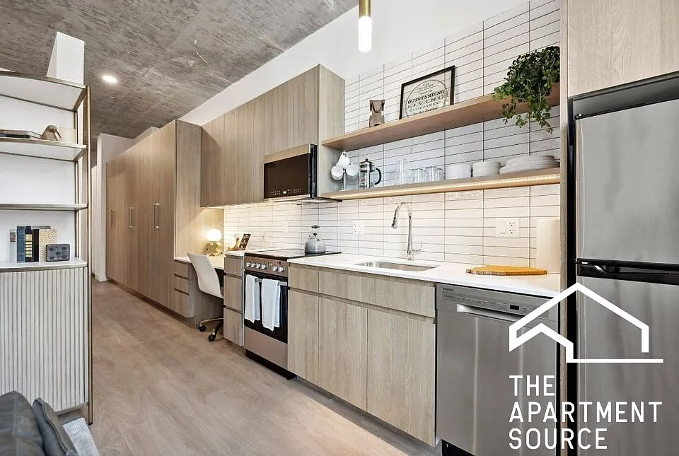 Building Photo - 808 N Wells St #2BR2BA