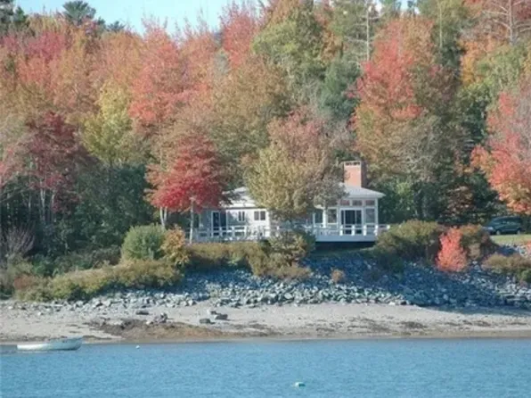 70 Jellison Cove Rd, Hancock, ME 04640