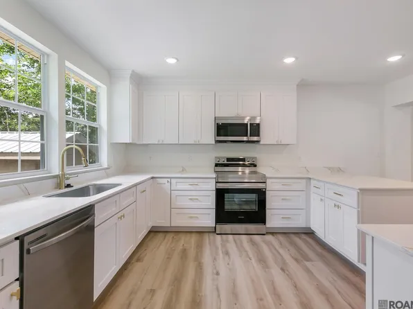 11321 Highway 22, Saint Amant, LA 70774