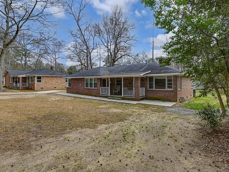 3300 Margrave Rd #B — Photo 24
