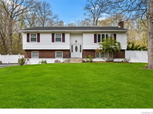 38 Haller Crescent, Spring Valley, NY 10977