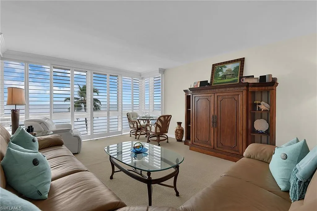 2121 Gulf Shore Blvd N — Photo 3