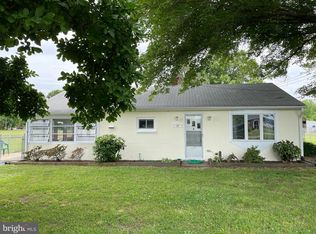 38 Gun Club Rd, Colonial Beach, VA 22443