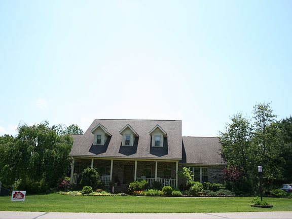 2nd image of 21 Granada Cir