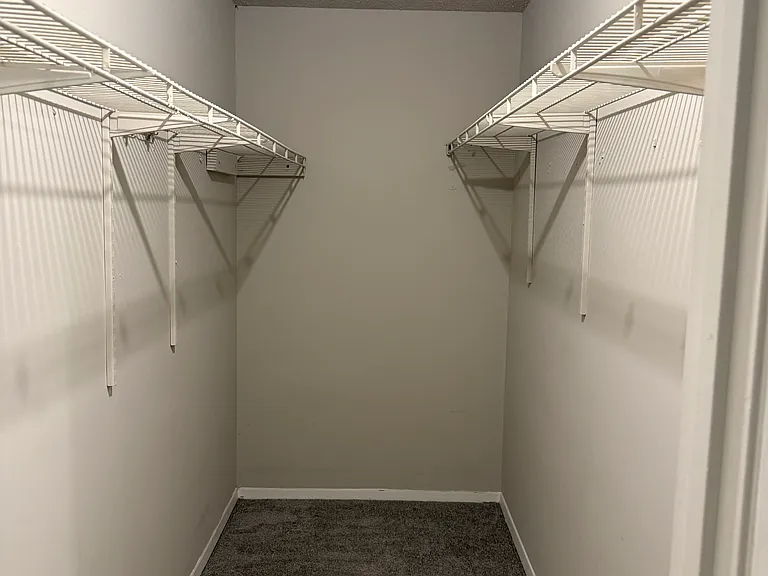 6473 Klinect Ct #D — Photo 14