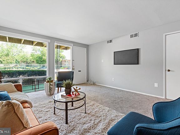 5th image of 7209 Donnell Pl #Aa-7