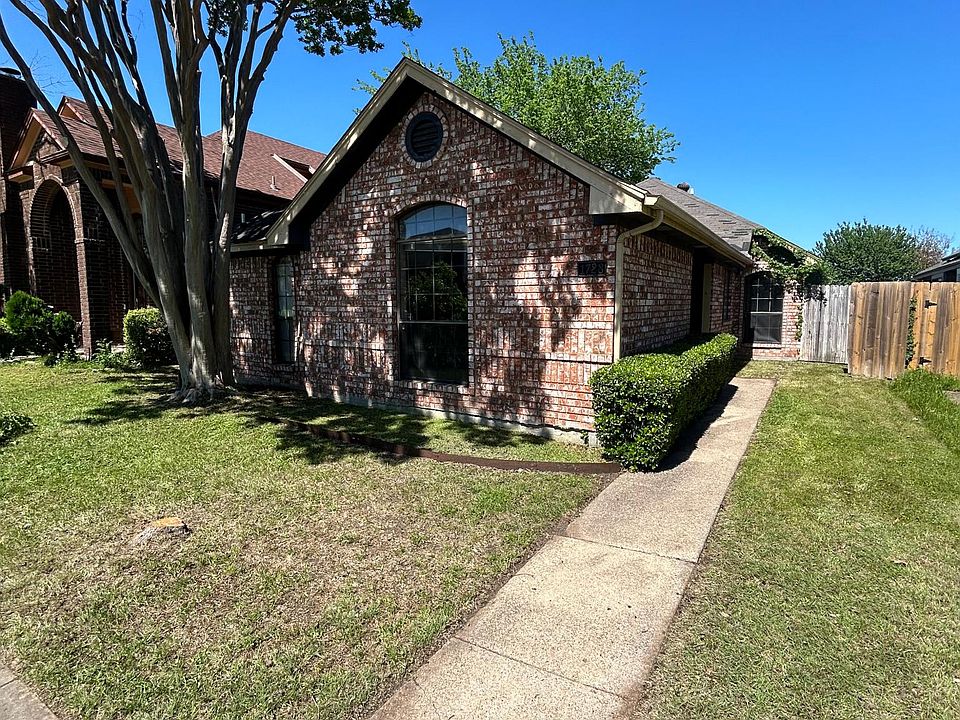 1st image of 1728 Liberty Ln
