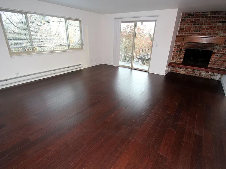 Ballard Flats Apartments — Photo 21