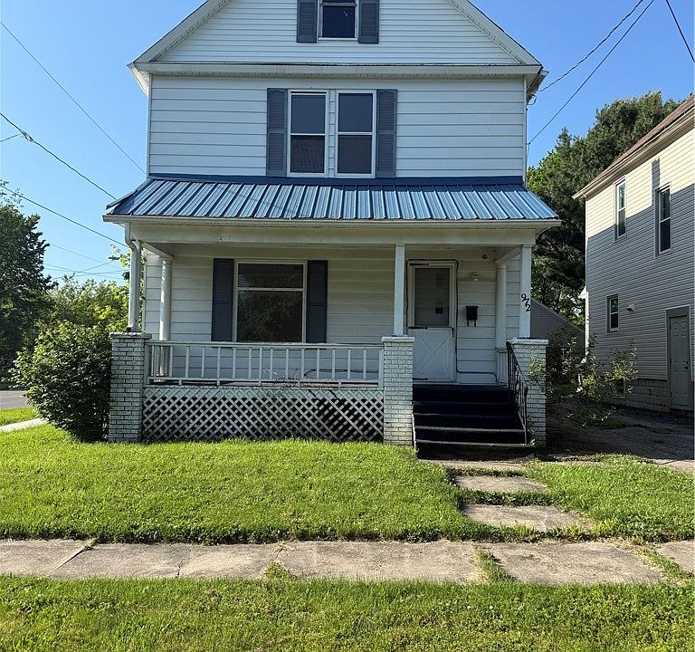 1st image of 972 Front St SW