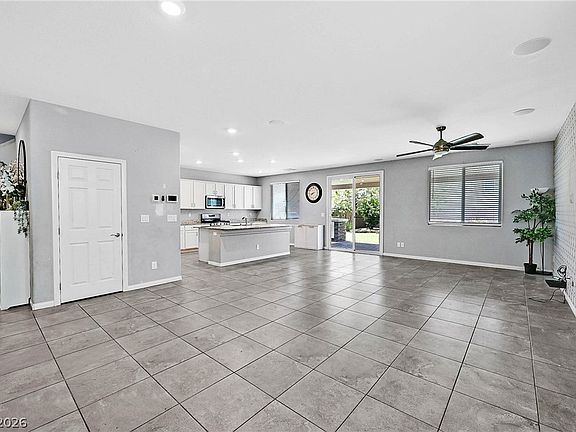 4th image of 4519 Solitude Falls Ave