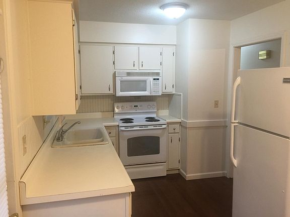 4th image of 1934 S Leslie Dr