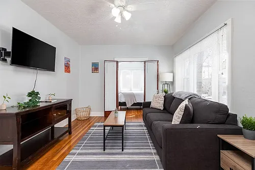 431 N 1st Ave #ID1597556P Photo 1