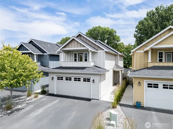 2452 NW Columbia Avenue #34, East Wenatchee, WA 98802