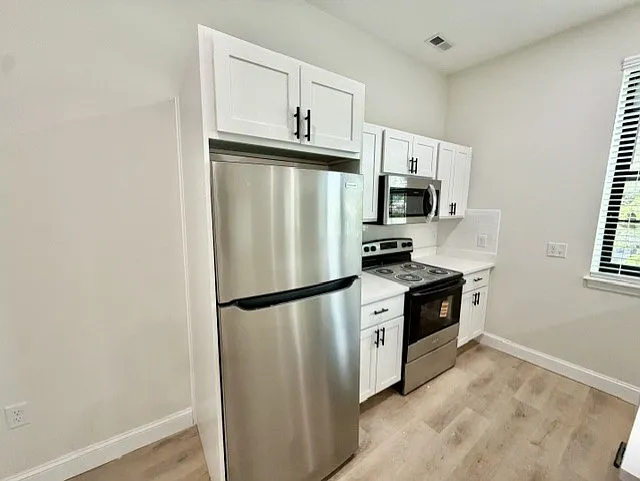 1 bed, 9999 sqft, $3,450 — Photo 4