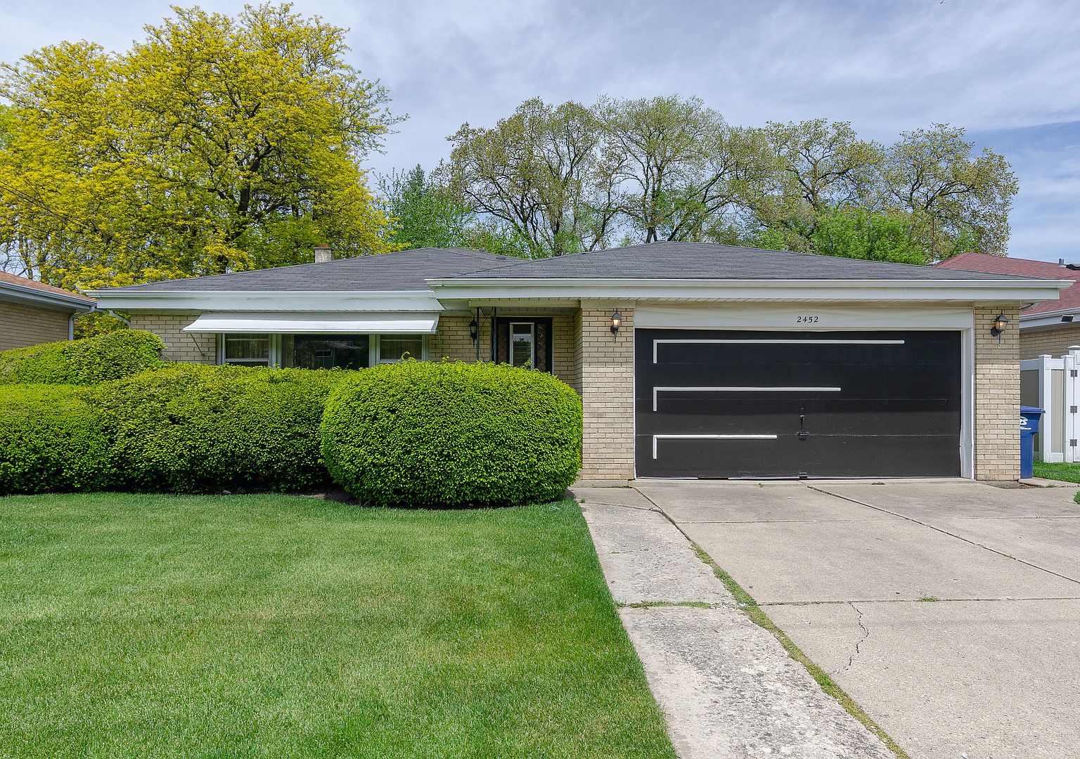 2452 Seminary Ave, Des Plaines, IL 60016 Zillow