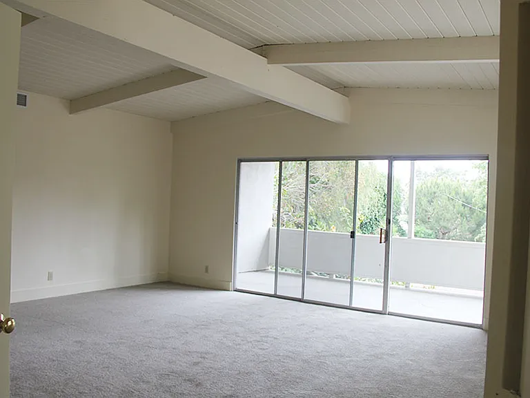 140 Evans Ave — Photo 9