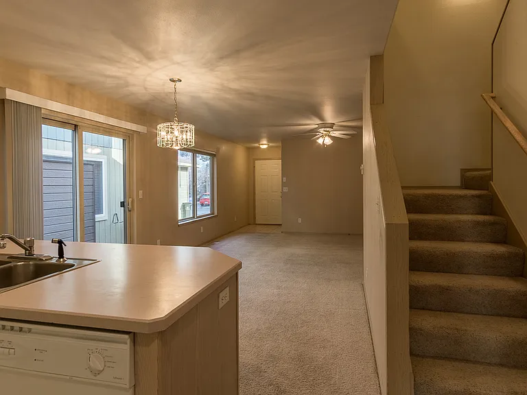 1615 Newport Ave #2 — Photo 3