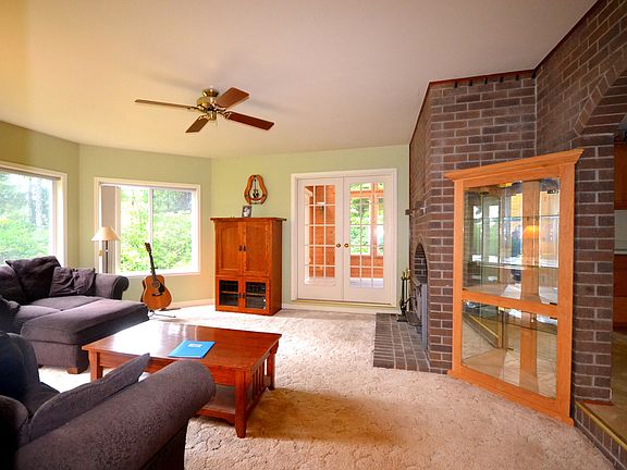 4th image of 2175 Lost Creek Ln NW