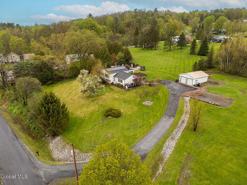 2nd image of 15 Middleton Road
