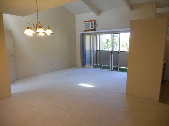 Dining Rm to Living Rm