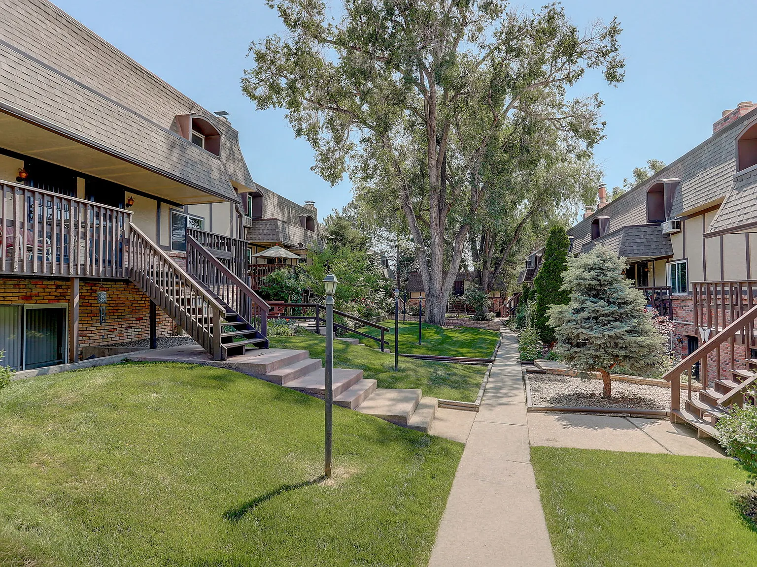 8060 W 9th Ave — Photo 2