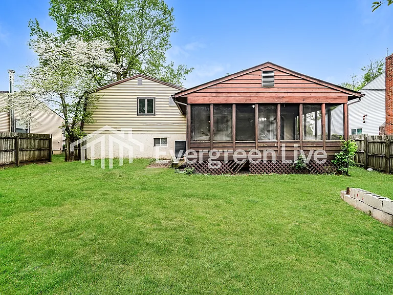3994 Vermilion Ave — Photo 15