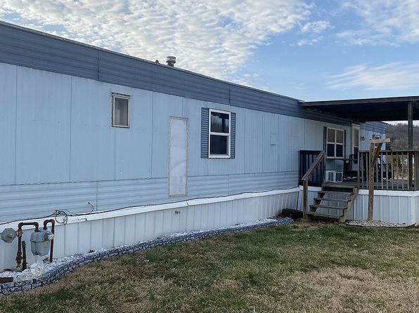 14 Callie Ln, Winfield, WV 25213
