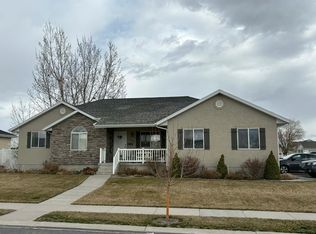 1521 E Harrier St, Eagle Mountain, UT 84005