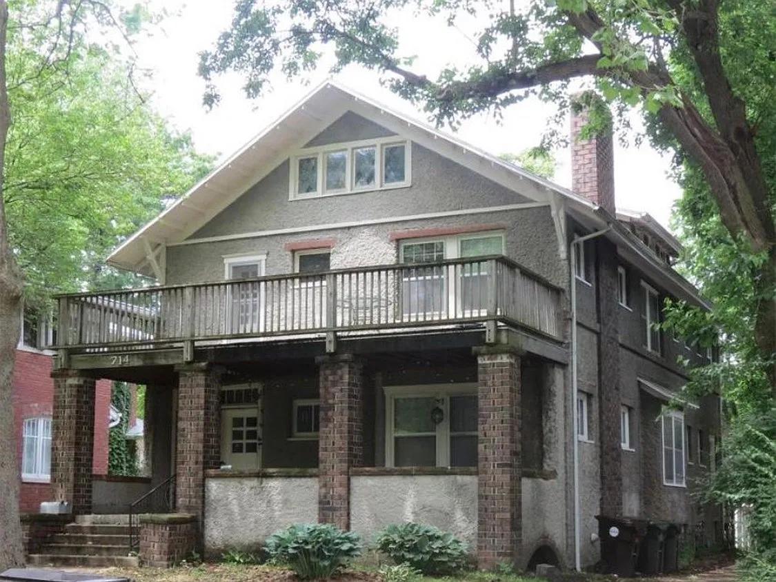 714 W Nevada St — Photo 1