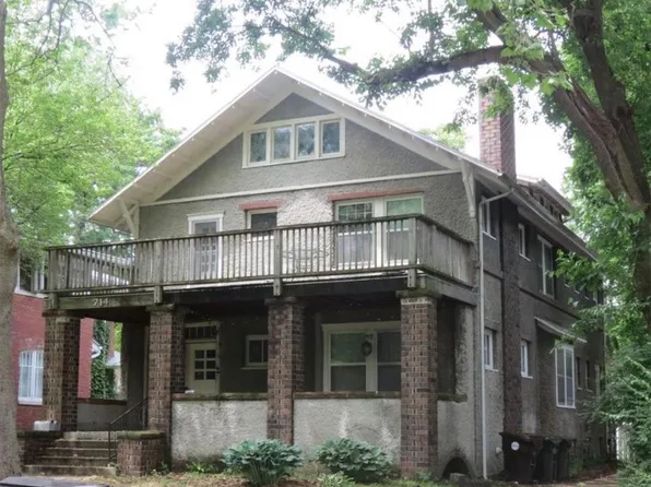 714 W Nevada St APT 1, Urbana, IL 61801