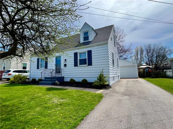 2617 Dobbins Rd, Erie, PA 16511