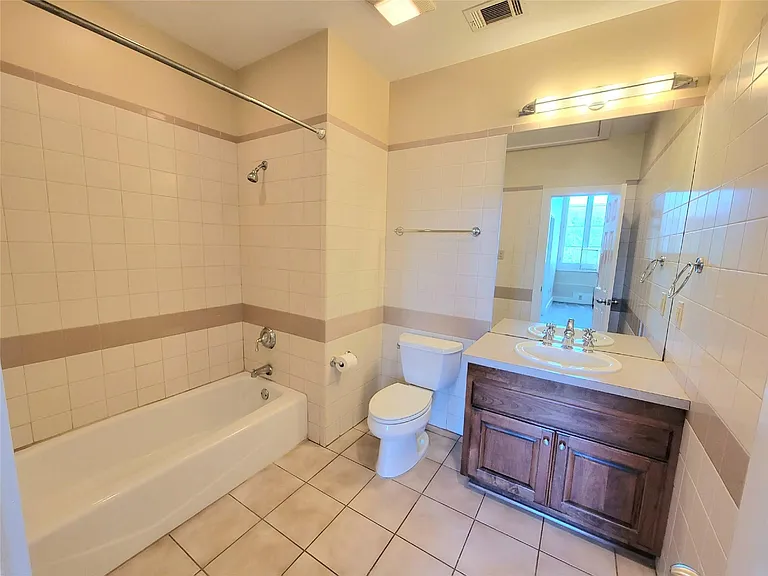 2315 Harborside Dr #205 — Photo 7