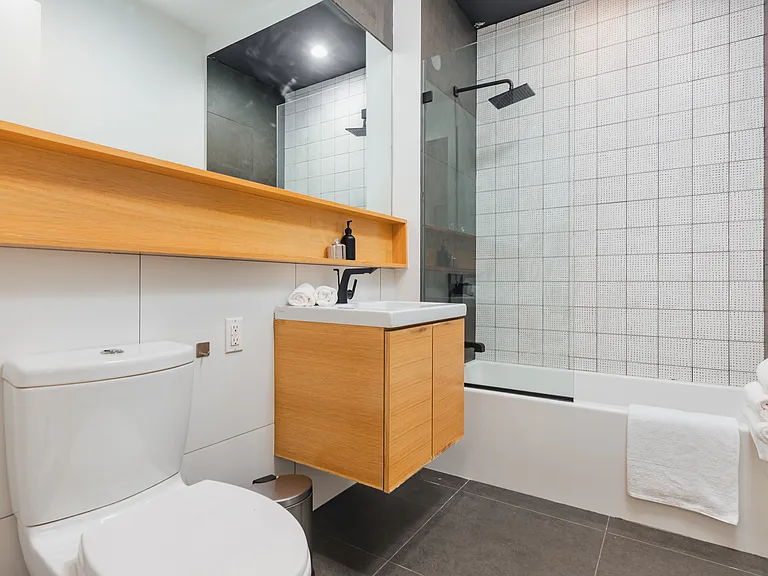 197 Freeman St #2D — Photo 9