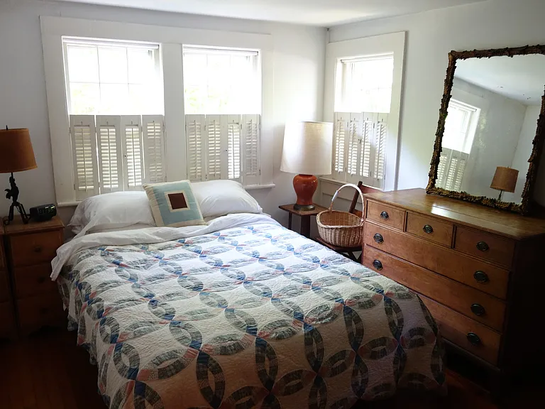 Oak Ln — Photo 6