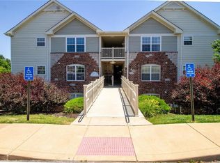 1832 Piedmont Cir, Saint Peters, MO 63304