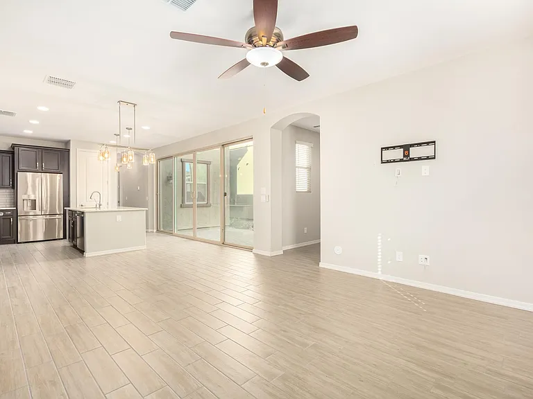2570 S Quaintance St — Photo 10