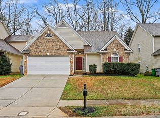 6902 Brachnell View Dr, Charlotte, NC 28269