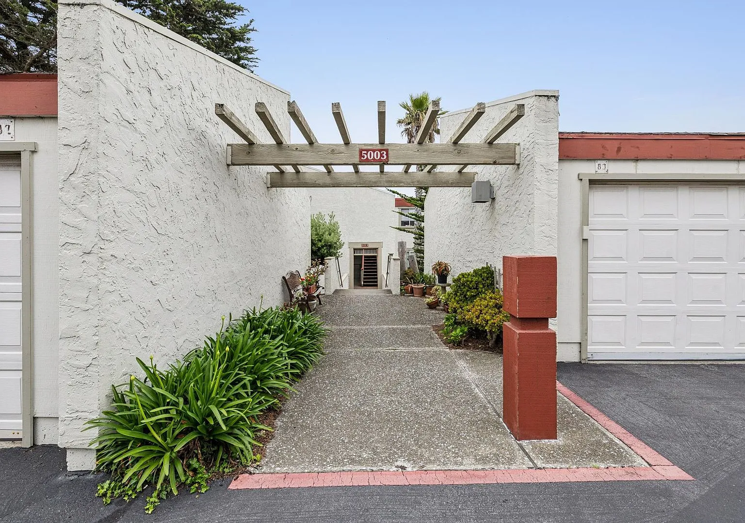 5003 Palmetto Ave Unit 83 | 30% Leasing Fee — Photo 1