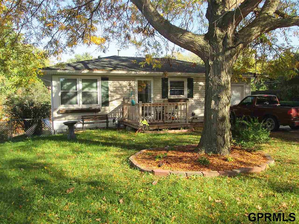 1st image of 1220 Rogers Cir