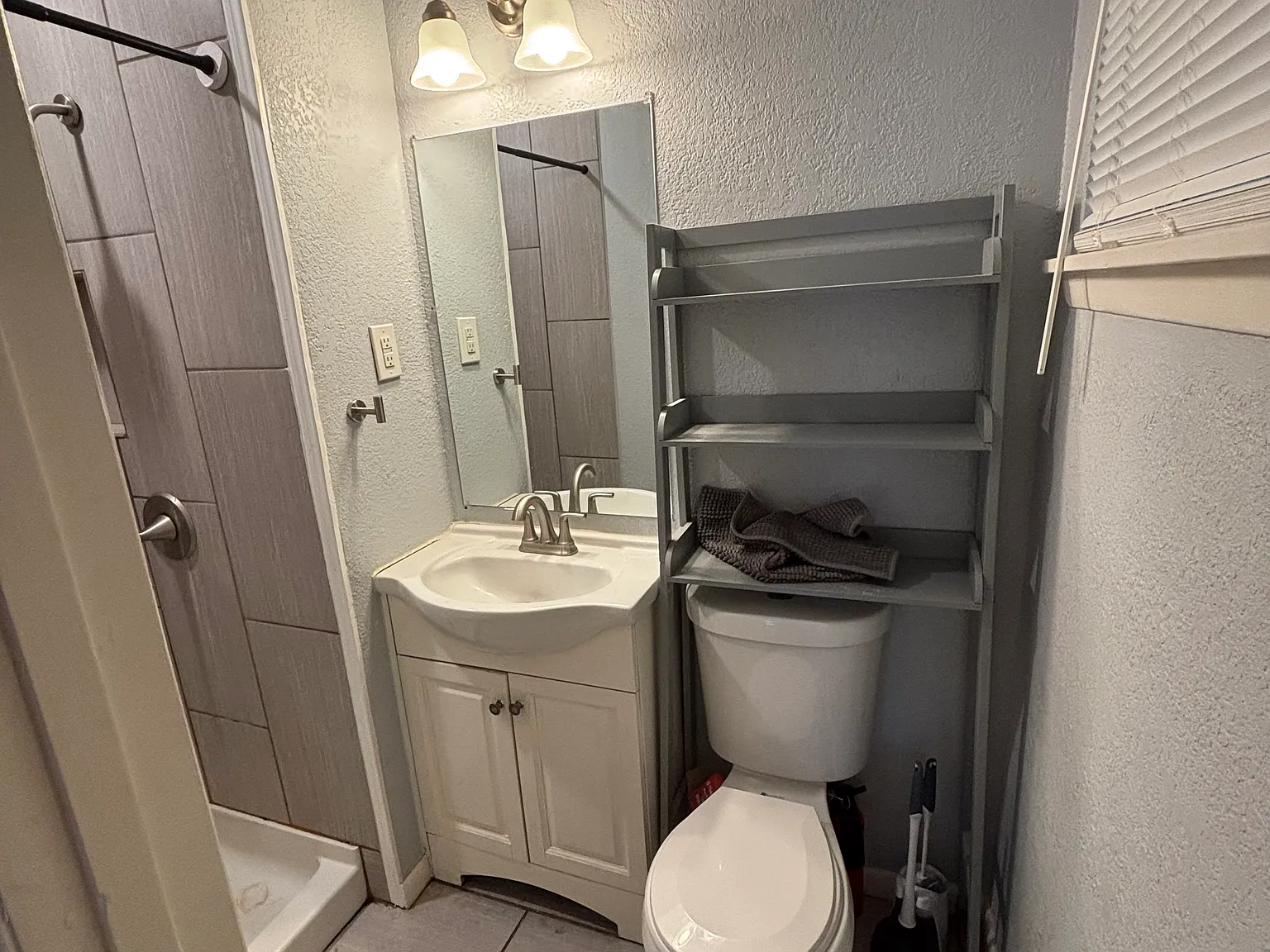 3 bed, 1386 sqft, $800 — Photo 4