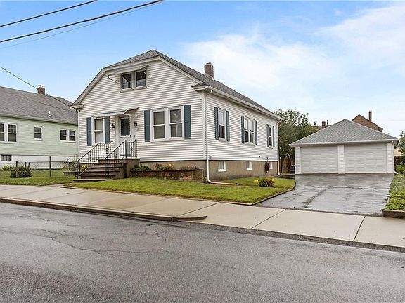 2nd image of 33 Hillcrest Ave