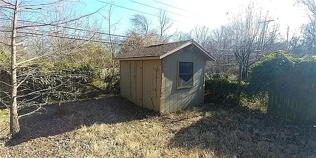 11211 Norby Rd — Photo 9