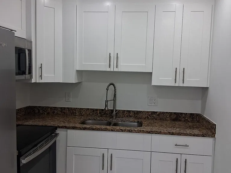 2100 Springdale Blvd #303 — Photo 40