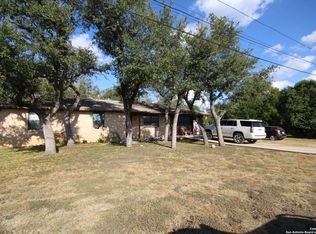 105` E Kathyleen, Kerrville, TX 78028