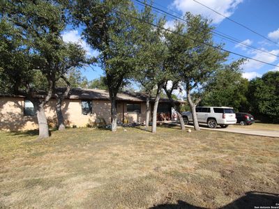 105` E Kathyleen, Kerrville, TX, 78028