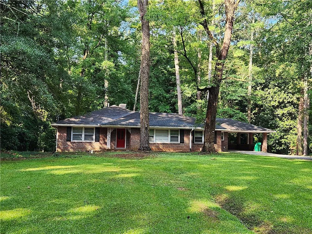 3 bed, 2.0 bath, 2535 sqft, $2,595 — Photo 1