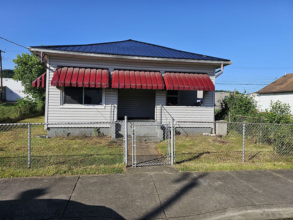 1st image of 1523 1st Ave
