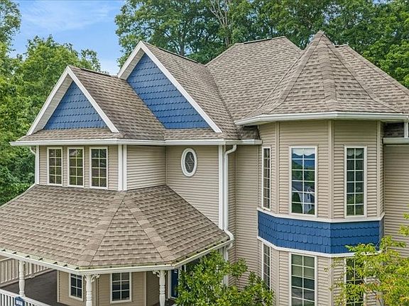 3rd image of 1223 Foxboro Ln