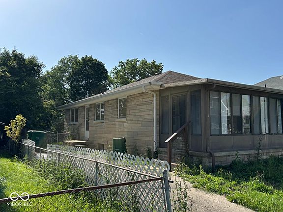 2nd image of 143 S 9th St