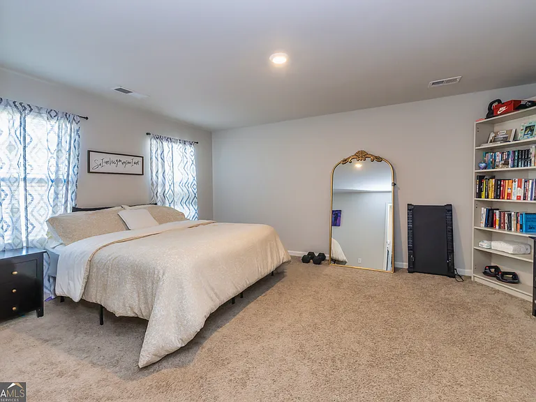 111 Tudor Way — Photo 30